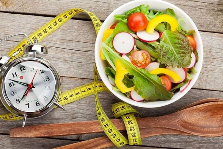 ظرف رژیم غذایی کرش و سبزیجات