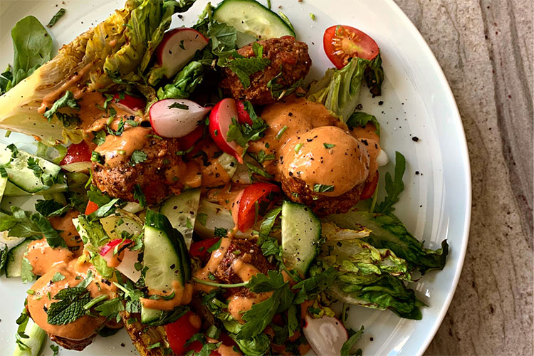 فواید رژیم غذایی: ظرف غذای سبزیجاتی