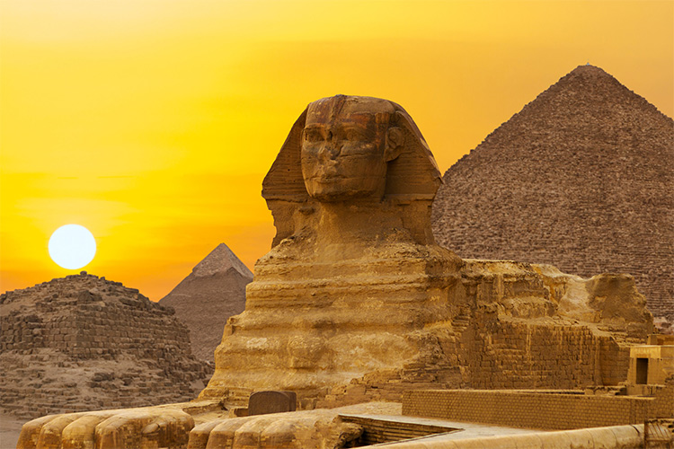 غروب آفتاب در اهرام مصر