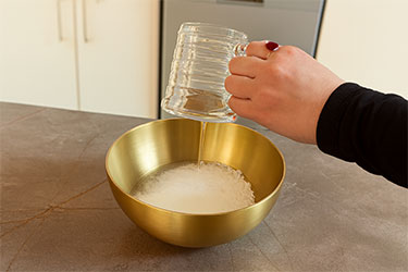 مرحله اول پخت مسقطی